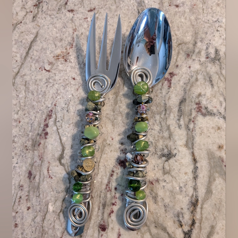 Oneida Utensils 2 Serving Spoon & Fork Silver Green Wire Scroll Beaded EUC